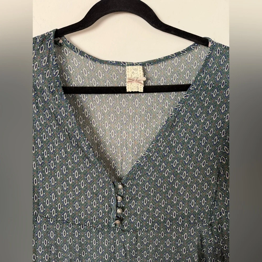 Vintage Y2K Sheer Asymmetrical Flowy Boho Printtd Top - Picture 3 of 14